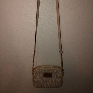 Michael Kors Bags - Michael Kors Jet Set Small Crossbody Michael Kors Bags - Michael Kors Jet Set Small Crossbody